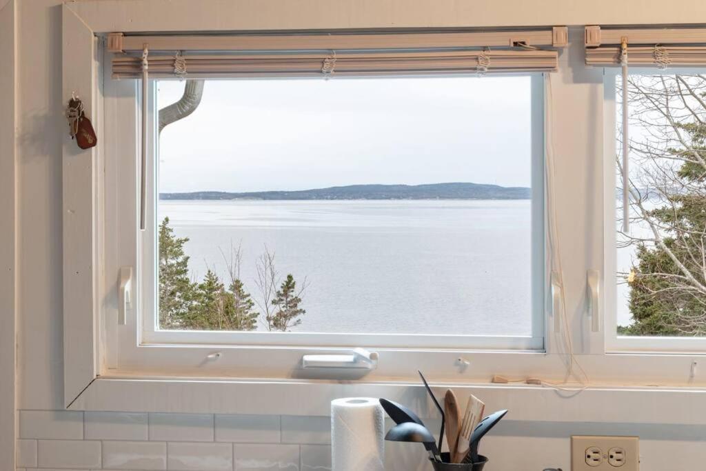 Hacketts Cove Hackett'S Cove Oceanfront Tiny Cottage For Two מראה חיצוני תמונה