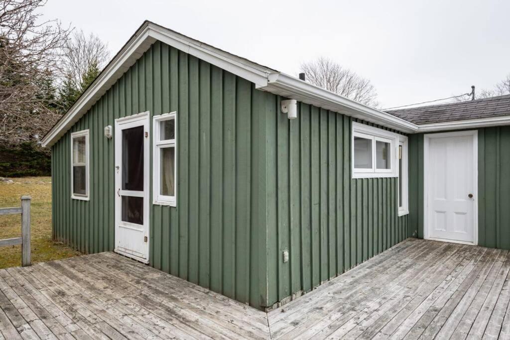 Hacketts Cove Hackett'S Cove Oceanfront Tiny Cottage For Two מראה חיצוני תמונה